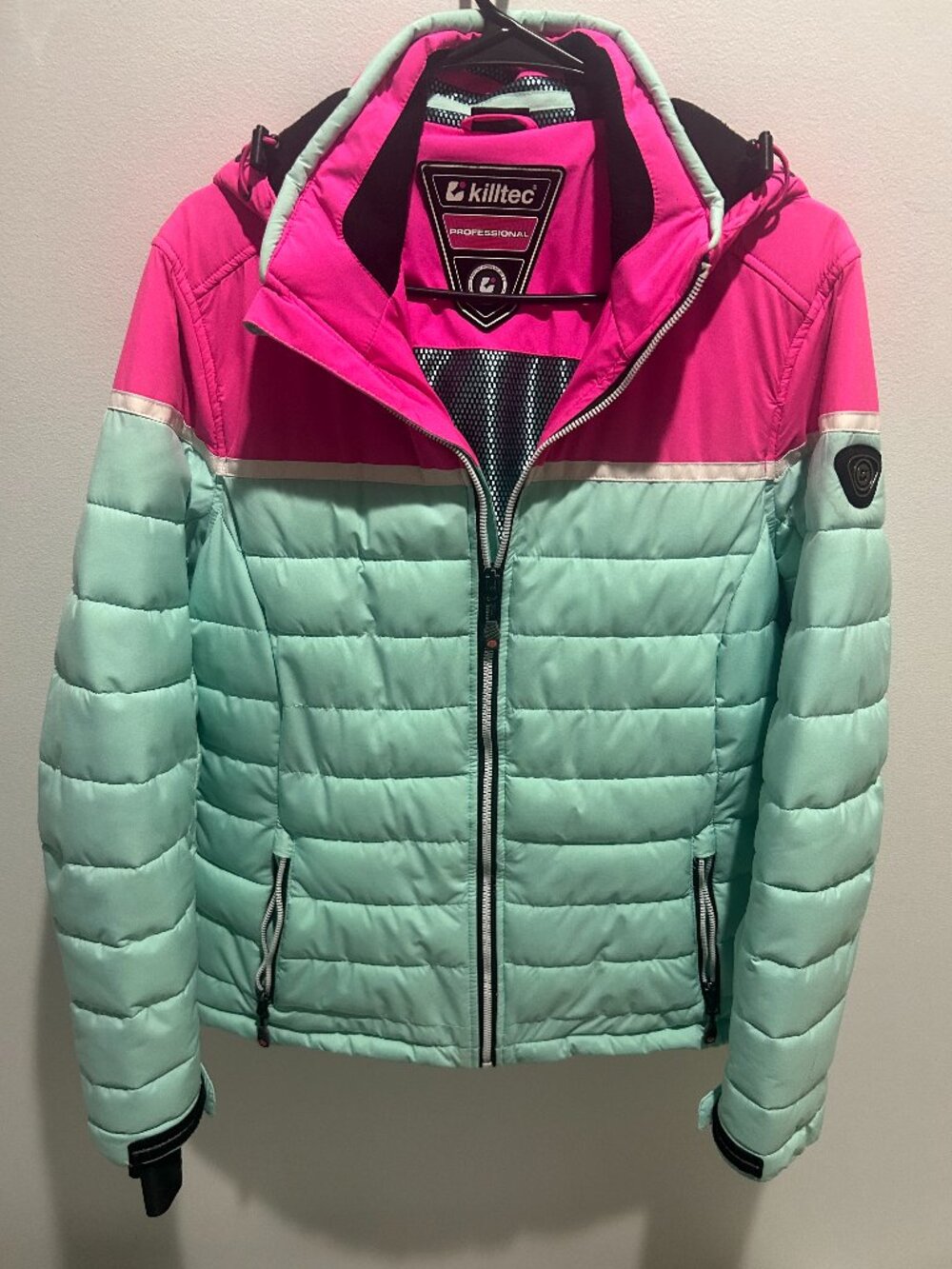 Killtec Womens Ski Jacket Size 12 ~ Hooded, Insulated, Windproof, Waterproof